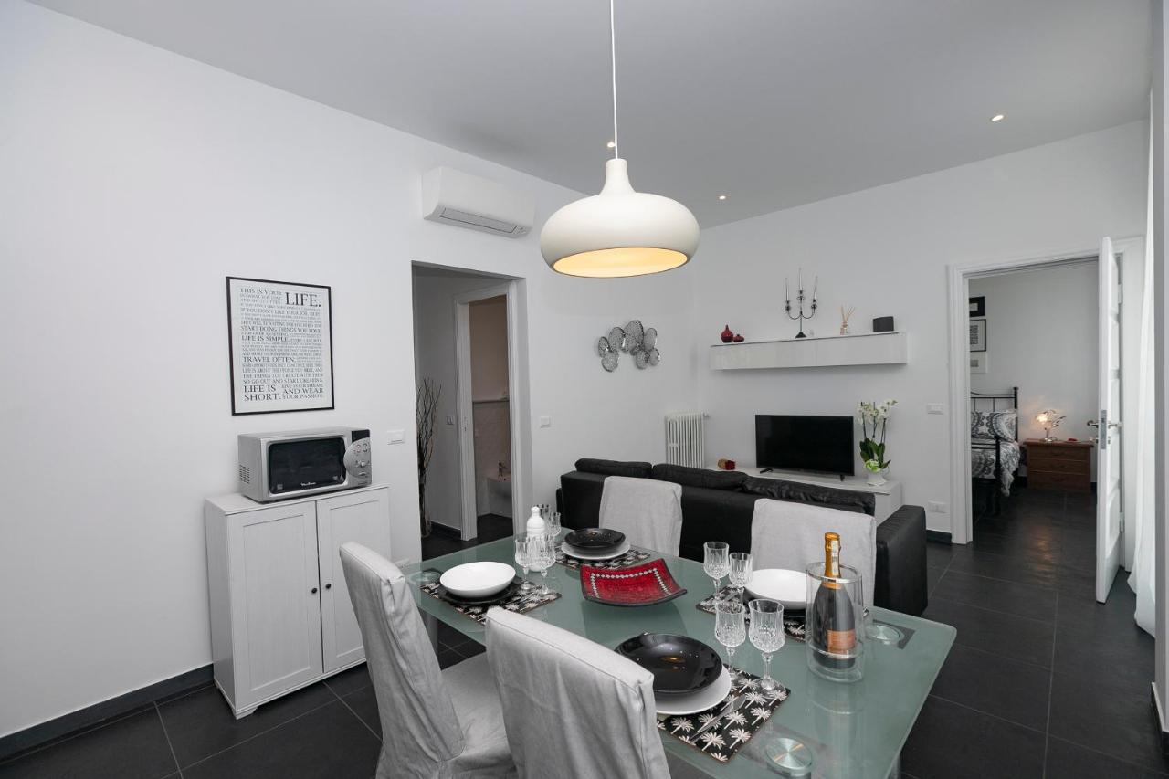 Real Italian Estate - Luxury Black&White Genova Exterior foto